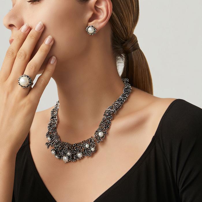 Anemone Necklace
