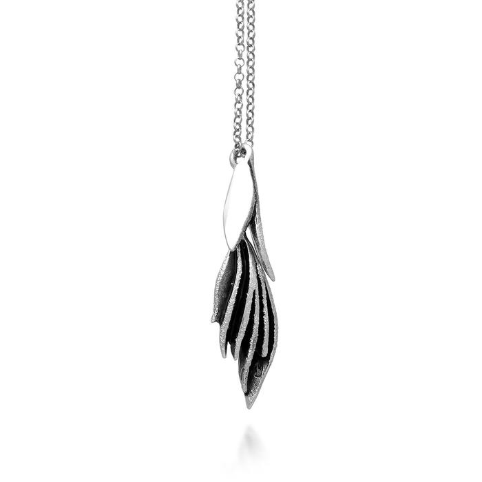 Daphne Pendant