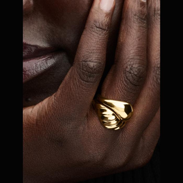 Divisible Dune Ring