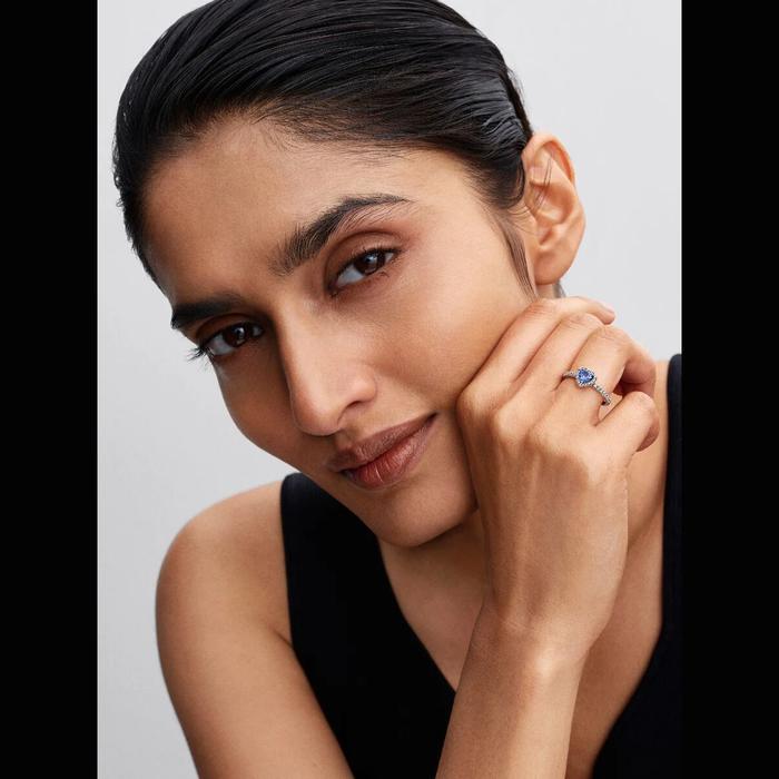 Anello Cuore in Rilievo Blu