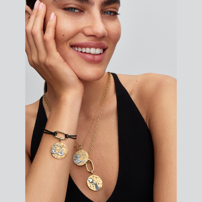 Charm Medallion XL Ariete "Acta Non Verba"