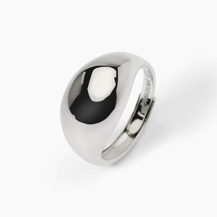 NICOLE curved chevalier ring