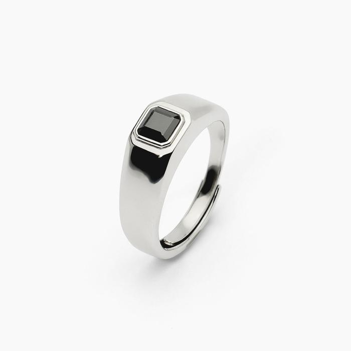 Silver ring with black zirconia NEW RETRO