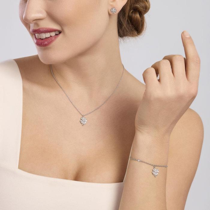 Collier ras du cou trèfle en zircone porte-bonheur