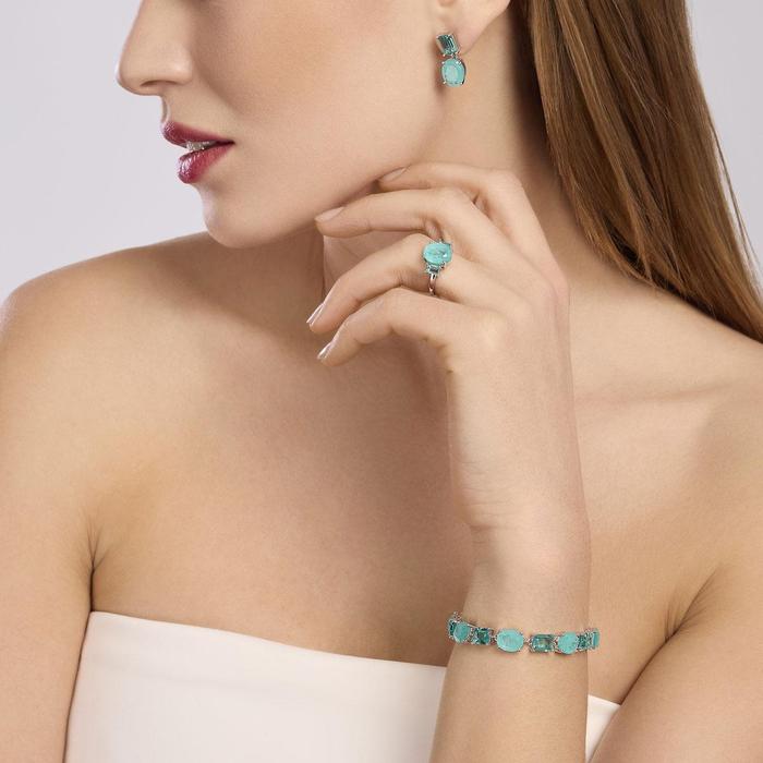 Boucles d'oreilles en pierre de fusion bleue de Santorin