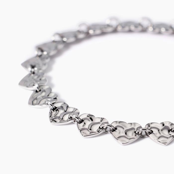 Bracciale con cuori effetto martellato