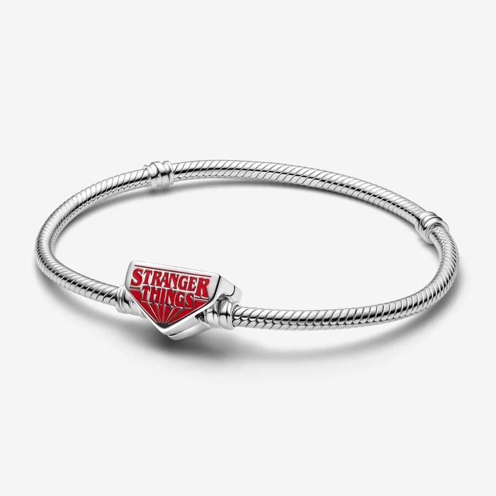 Bracelet avec logo Stranger Things