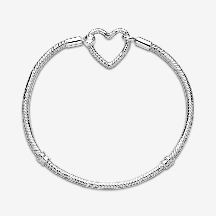 Bracelet with heart clasp that can be assembled