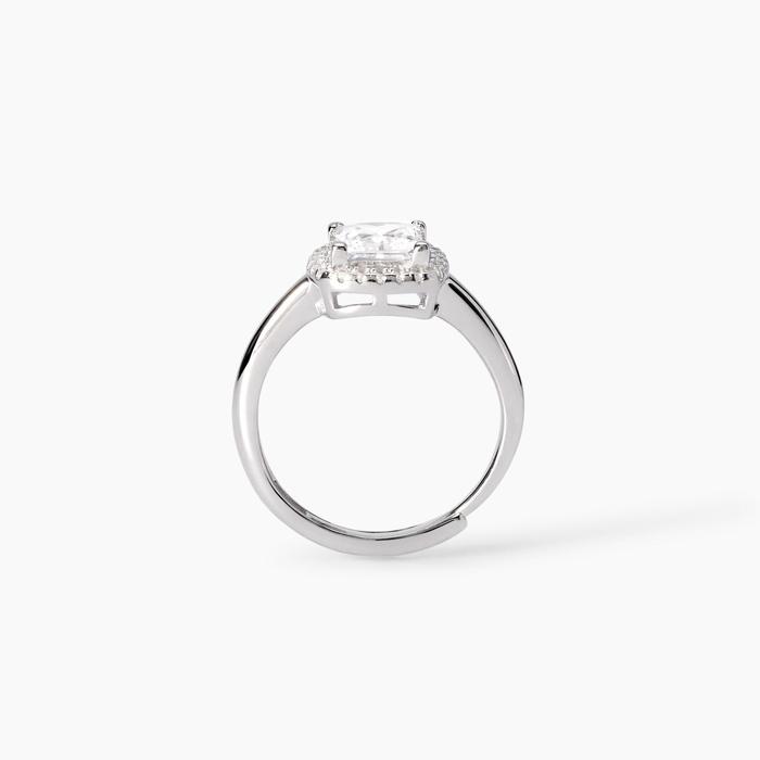 Silver ring with zirconia Cool or Retro?