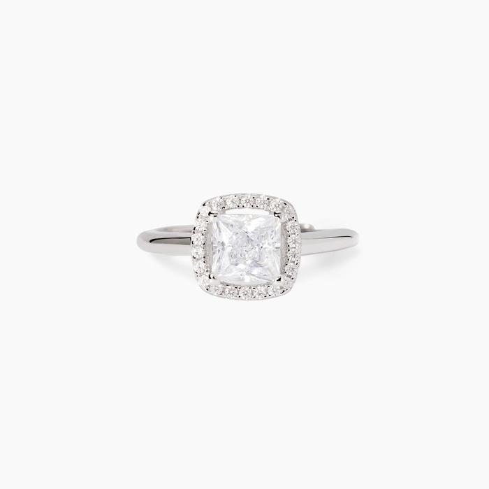 Silver ring with zirconia Cool or Retro?