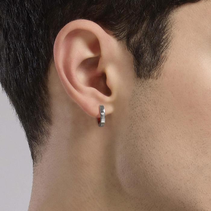Orecchino a cerchio da uomo in argento Monomania