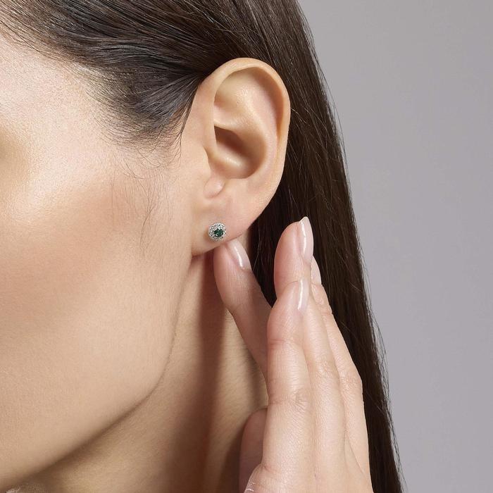 Boucles d'oreilles à tige milanaises en émeraude synthétique et zircone