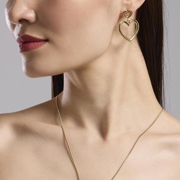Boucles d'oreilles en acier doré avec cœurs