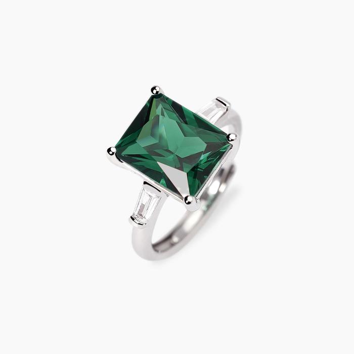 Anello con smeraldo sintetico BATTITO
