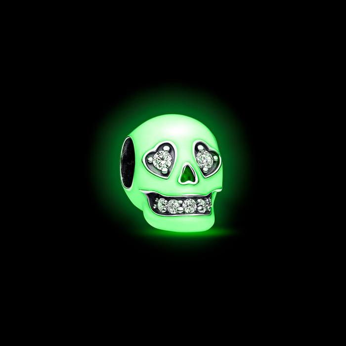 Glow in the Dark Skull Charm