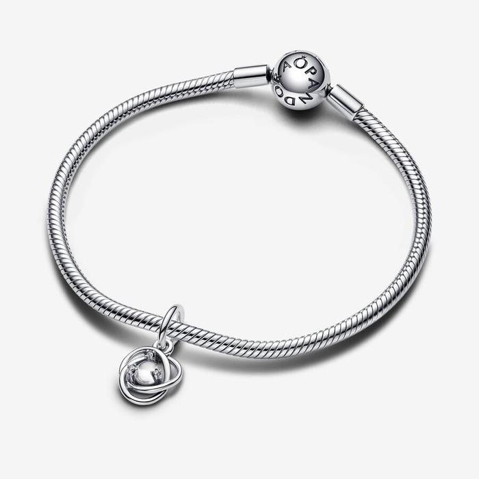 Charm Pendente Cerchio Eterno Bianco Aprile