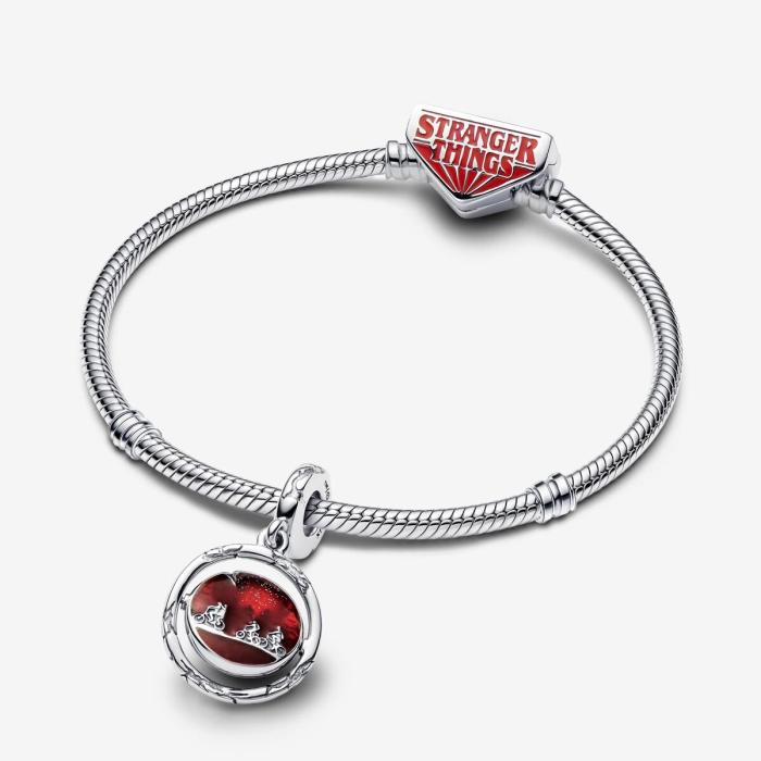 Pendentif tournant à l'envers Stranger Things