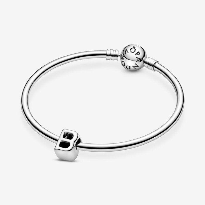 Charm Lettera B