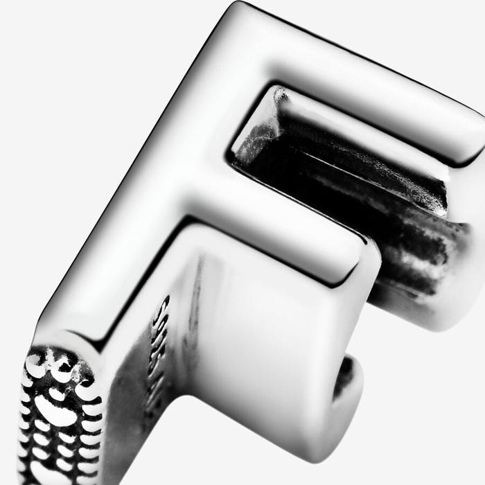Charm Lettera F