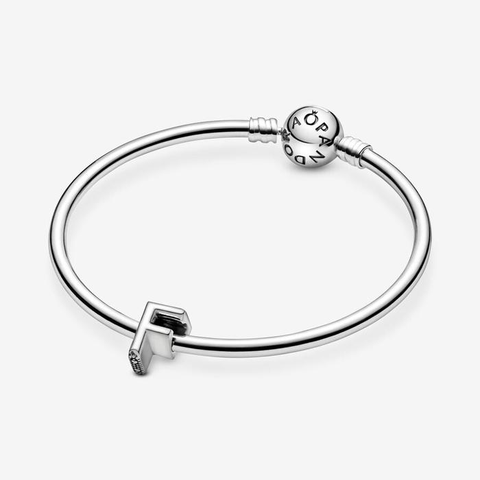 Charm Lettera F