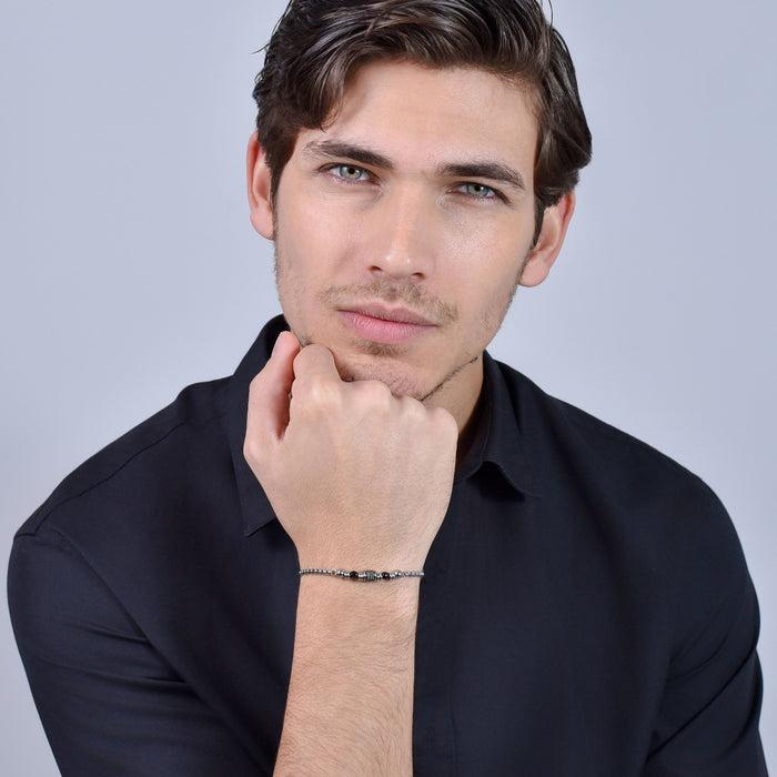 BRACELET HOMME EN ACIER AVEC AGATE NOIRE ET ÉLÉMENTS