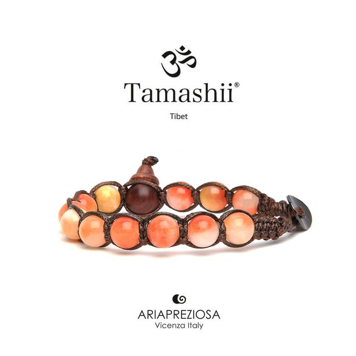 Tamashii Jade fleurit à l'heure dorée