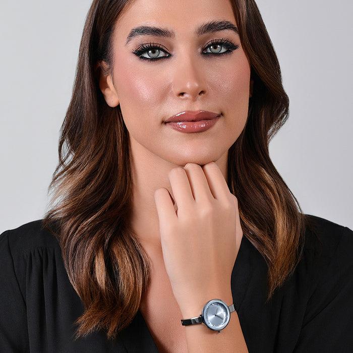 MONTRE FEMME EN ACIER AVEC CADRAN BLEU CLAIR