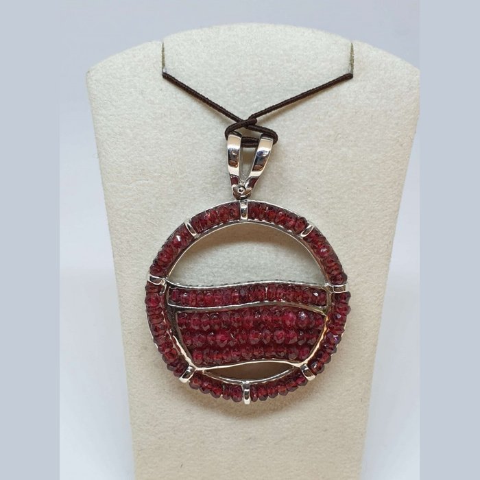 Ciondolo rubini