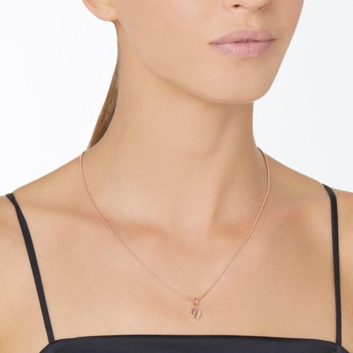 LETTER Q PENDANT