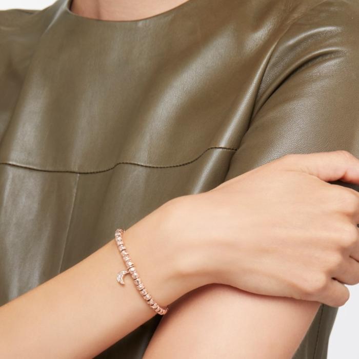 PRECIOUS MOON PENDANT