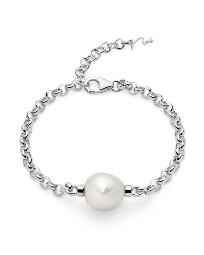 Pearl bracelet