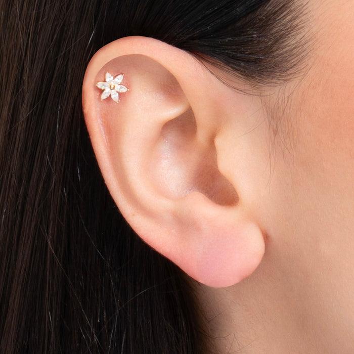 PIERCING ORECCHIO DONNA IN ACCIAIO COLORE ORO FIORE PETALI ZIRCONI BIANCHI