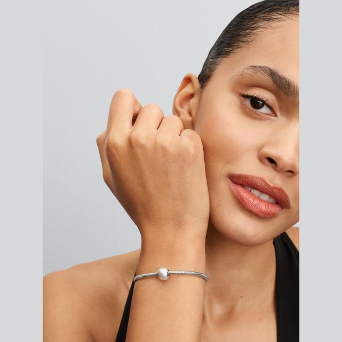 Sphère de charme avec perle artificielle