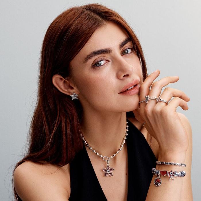 Bracelet avec logo Stranger Things