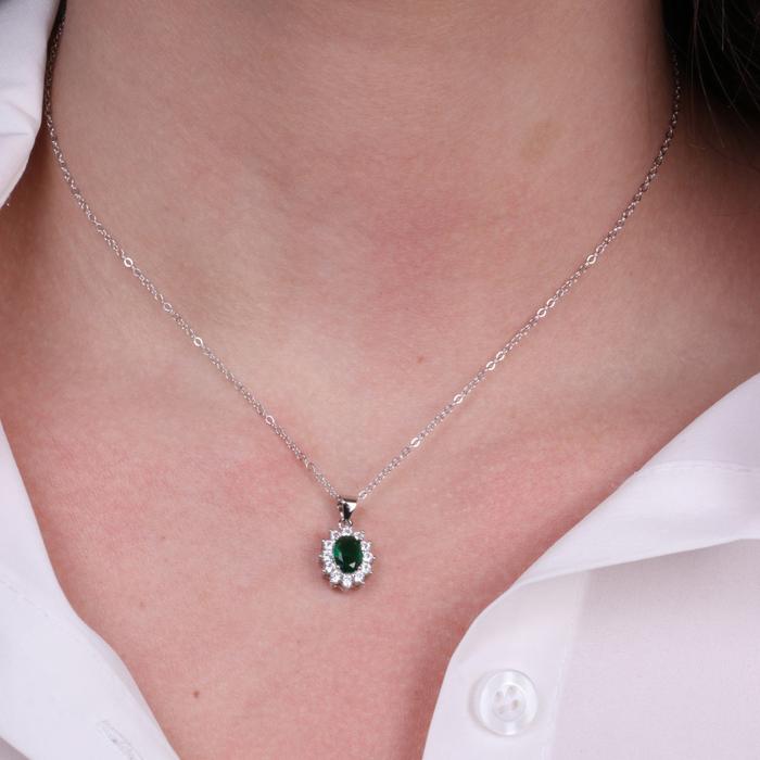 Collana in Argento 925 con zirconi bianchi e zircone centrale verde