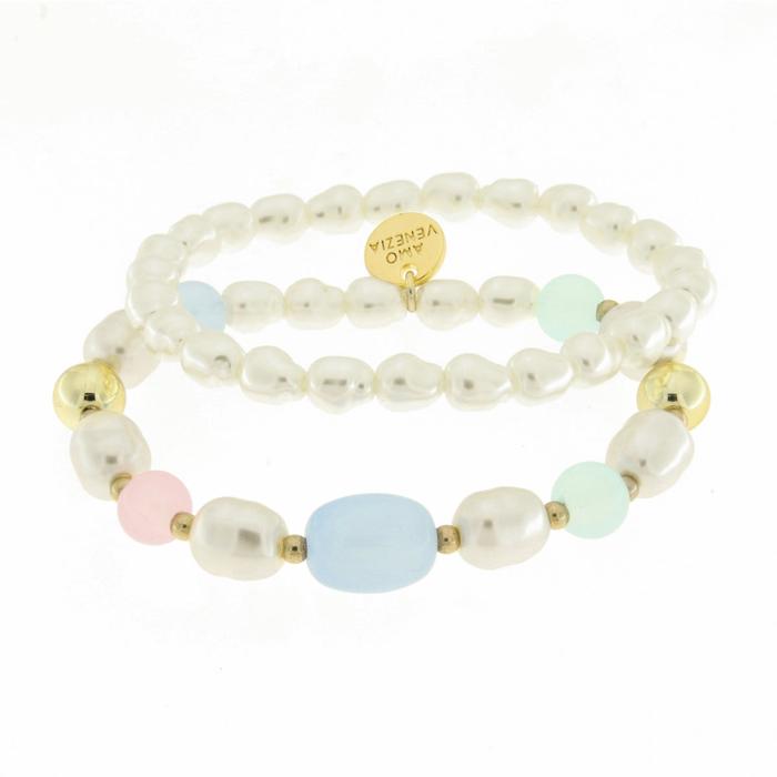 Bracelet en métal à double brin avec perles multicolores allongées