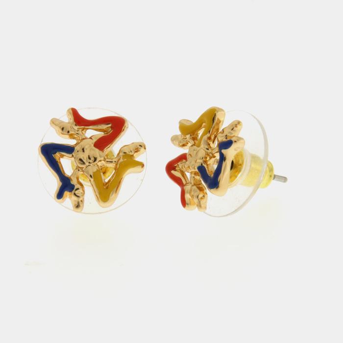 Boucles d'oreilles en métal avec trinacria sur le lobe