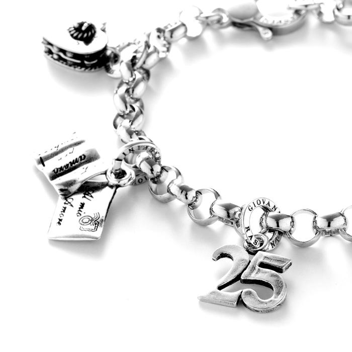 Charm "25"