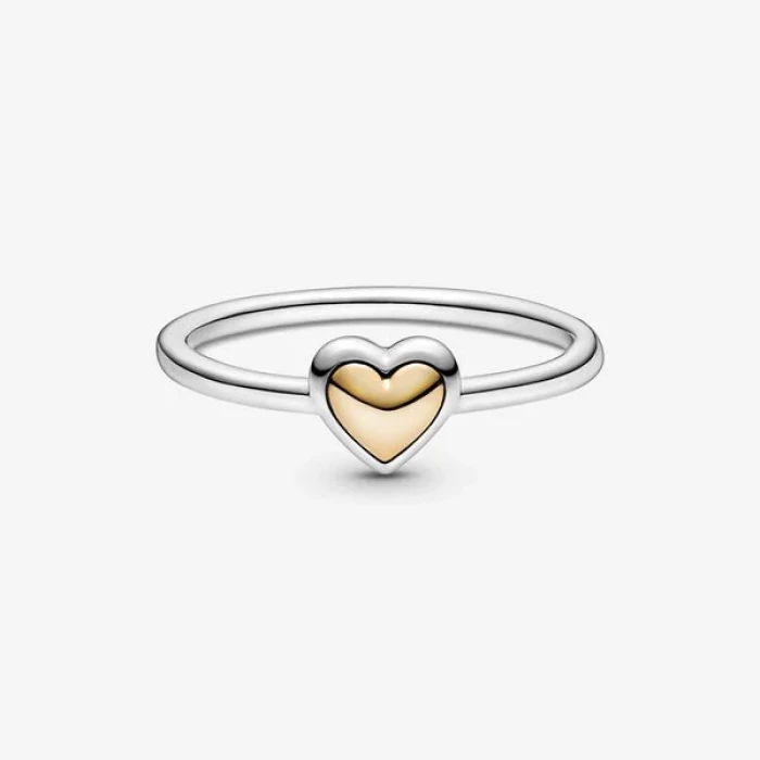 Anello con cuore dorato a cupola
