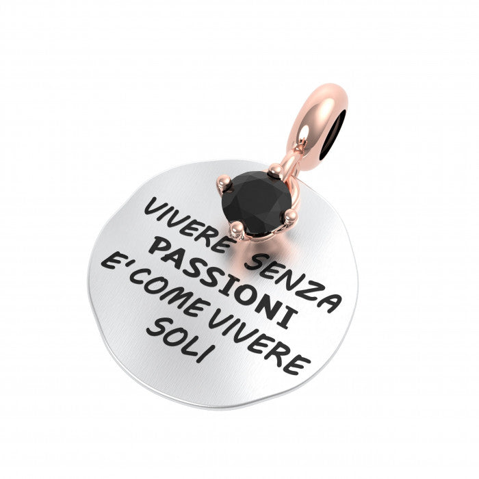 Vivere senza passioni è come vivere soli