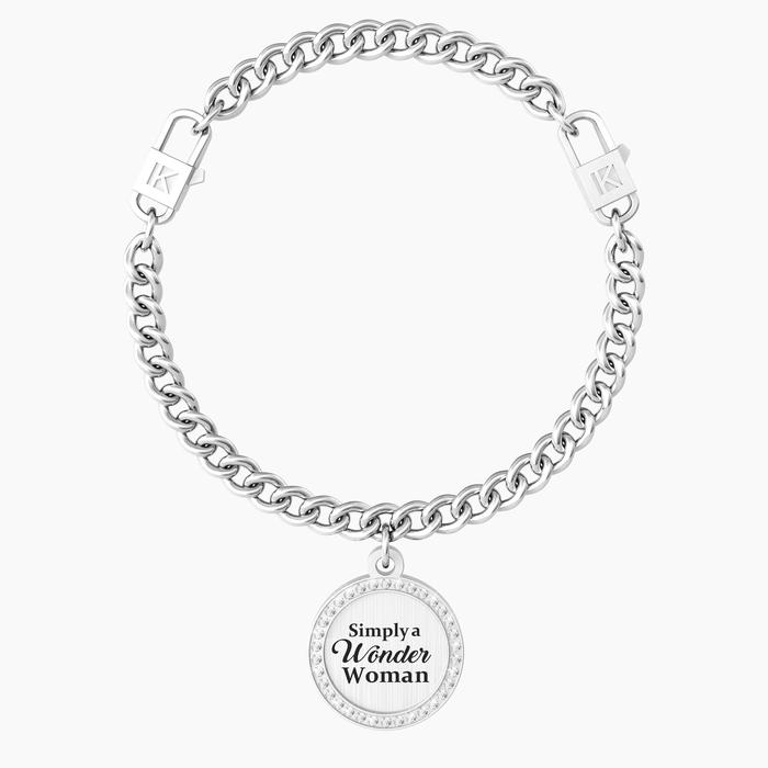 SIMPLEMENT UNE WONDER WOMAN