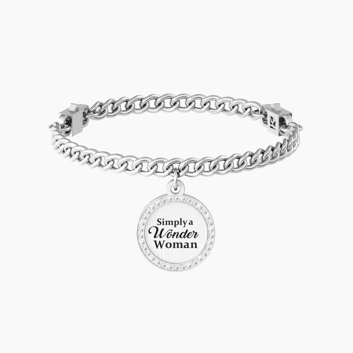 SIMPLEMENT UNE WONDER WOMAN