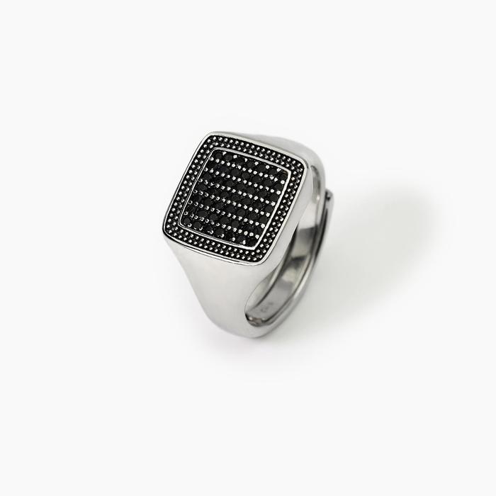 Chevalier ring with black pavé FIRST CAPTAIN