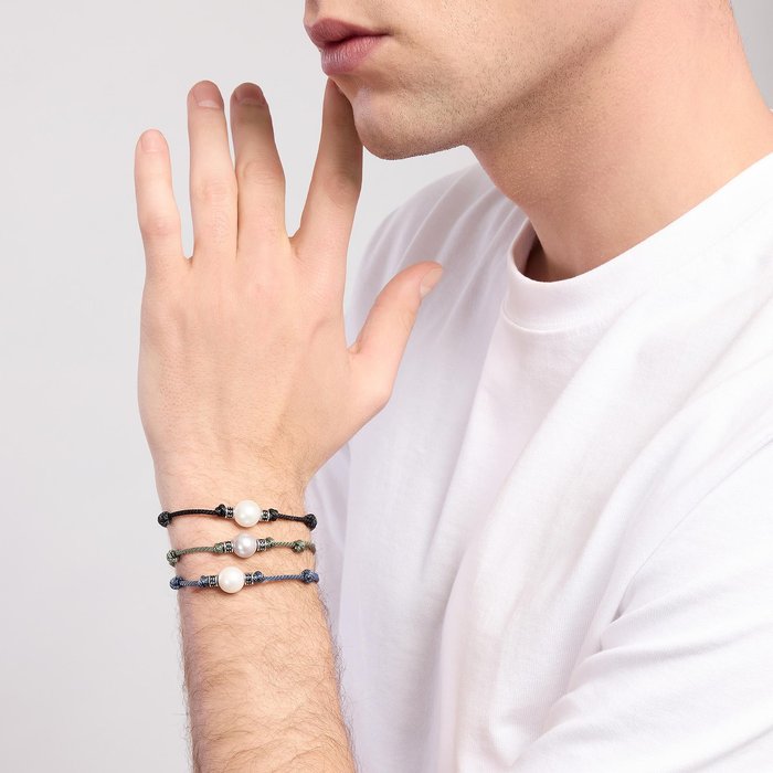Bracciale con cordino verde e perla grigia TROPICAL
