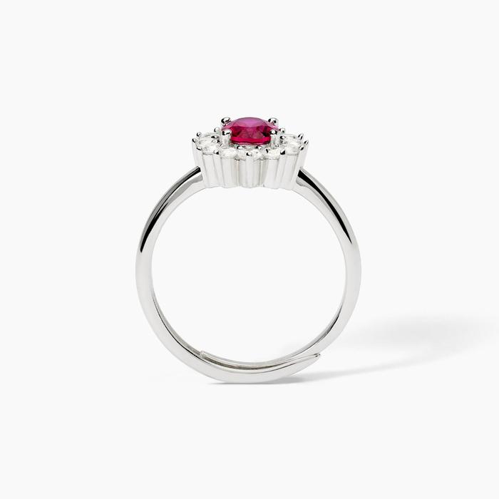 COOL OU RÉTRO ? Bague ovale en argent avec rubis synthétique