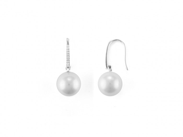 Pearl earrings
