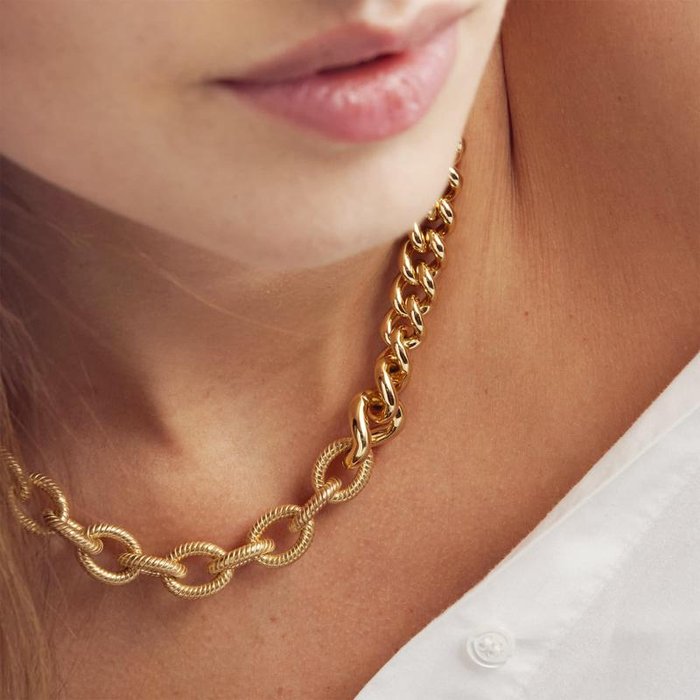 Gilded bronze necklace