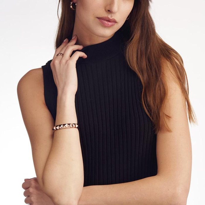 Rose gold plated bronze rigid bracelet