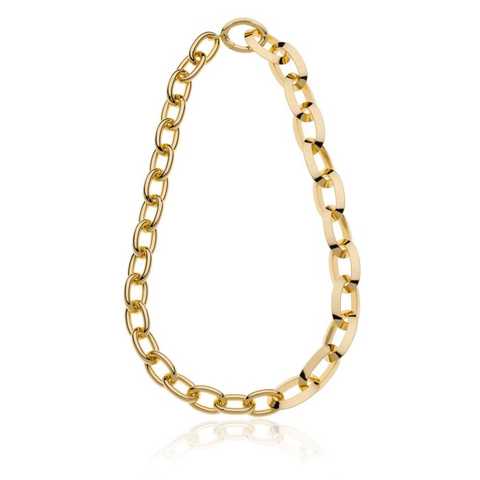 Necklace with oval and triangular links