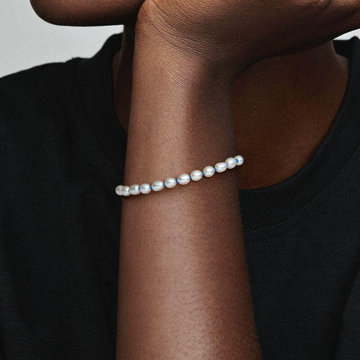 Bracelet avec perles de culture d'eau douce traitées